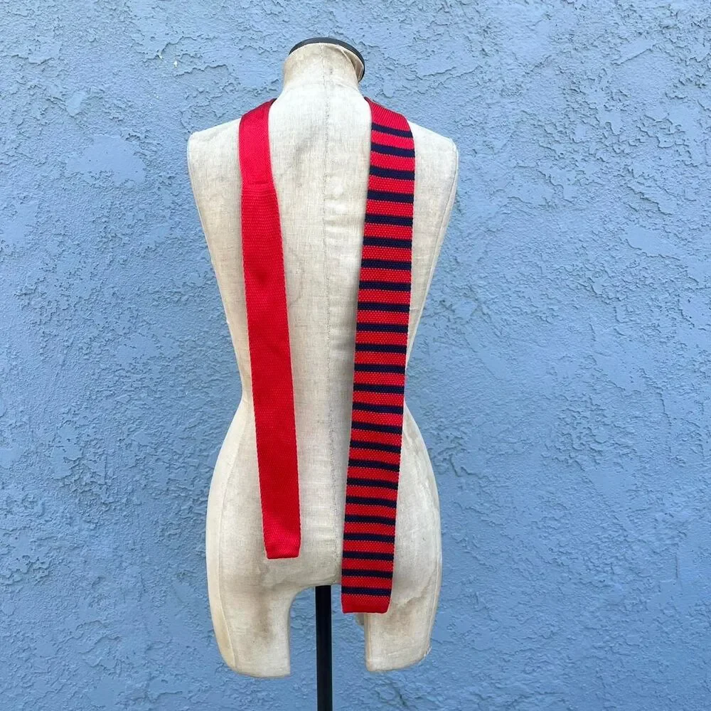 Men's Red Striped Crochet Tie by Rade mod
